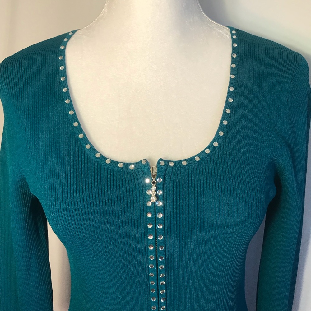 Cable & Gauge sweater size medium